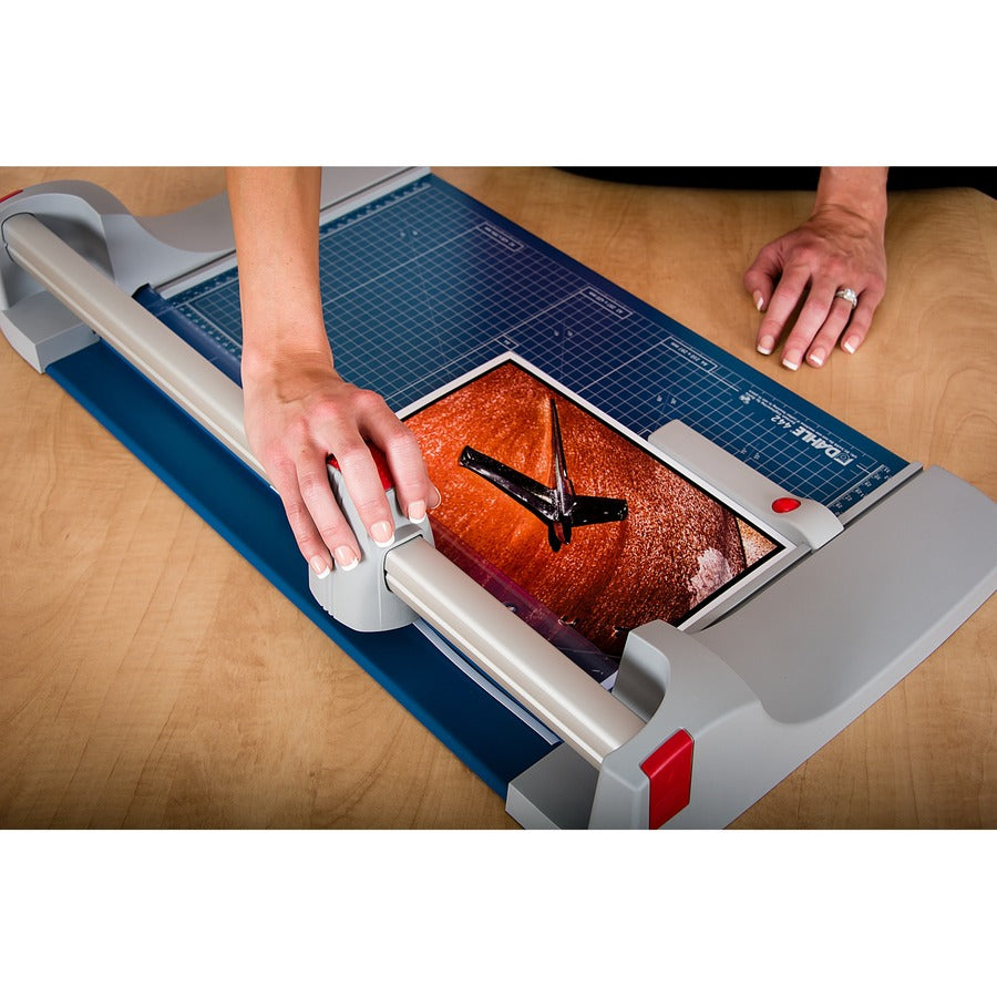 af24f00a24059bbb2d02c54cde68e268