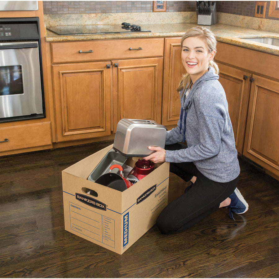Fellowes Bankers Box SmoothMove Classic Moving Boxes, Medium - Internal Dimensions: 15" Width x 18" Depth x 14" Height - External Dimensions: 15.5" Width x 19" Depth x 14.5" Height - Lift-off Closure - Kraft - Recycled - 8 / Carton