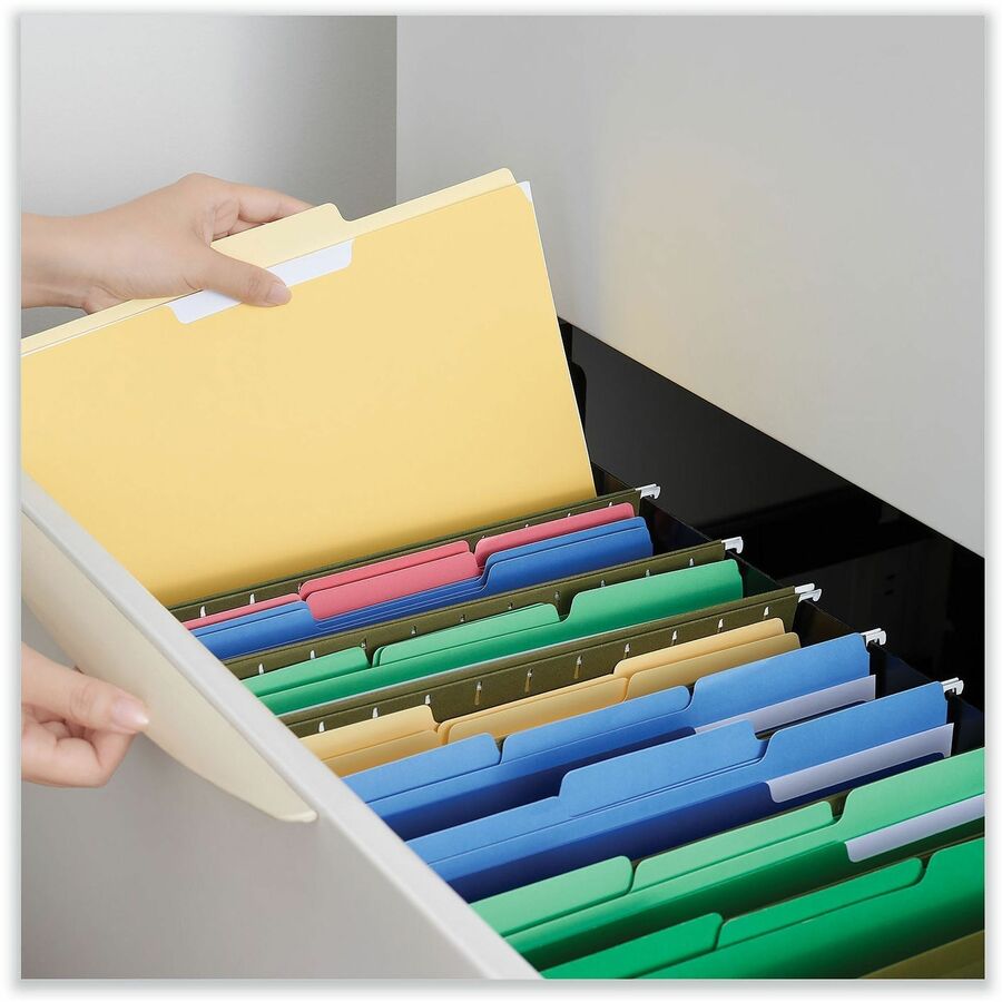 Universal 1/3 Tab Cut Letter Top Tab File Folder - 8 1/2" x 11" - Assorted Tab Position - 11 pt. - Stock - 100 Box