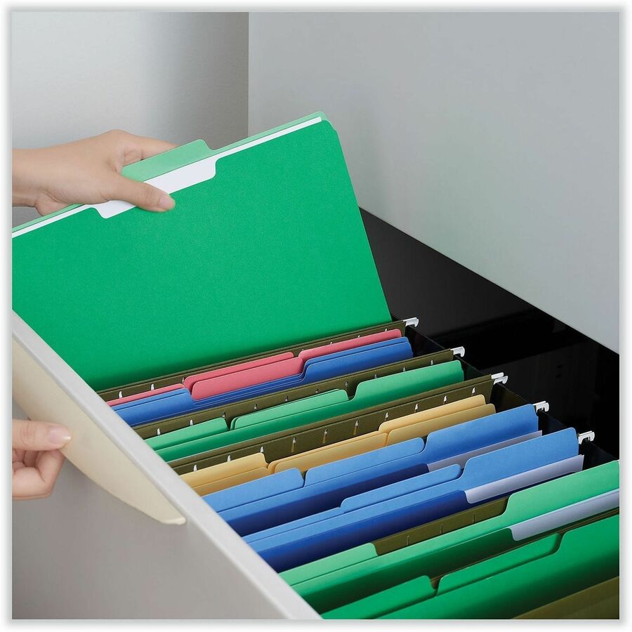 Universal 1/3 Tab Cut Legal Top Tab File Folder - 8 1/2" x 14" - Assorted Tab Position - 11 pt. - Stock - 100 Box