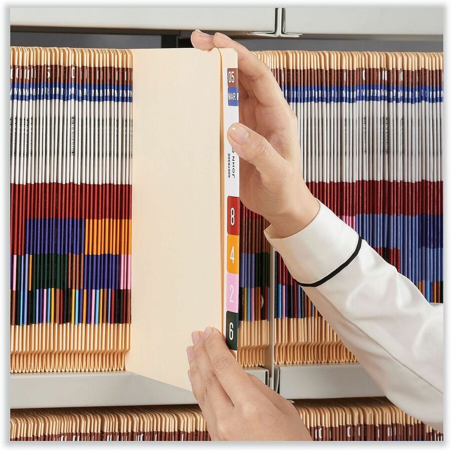 Universal Straight Tab Cut Letter End Tab File Folder - 8 1/2" x 11" - 3/4" Expansion - 11 pt. - Manila - 100 Box