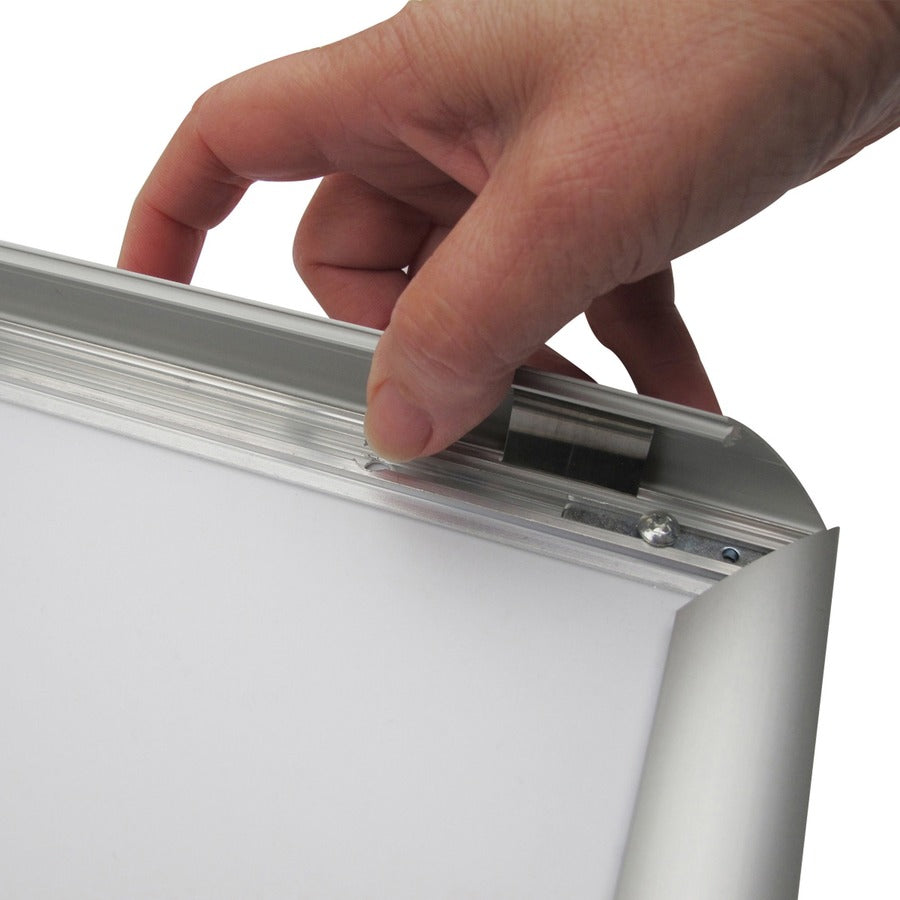 fe7efd07f0f7b32163febdfd699435d2