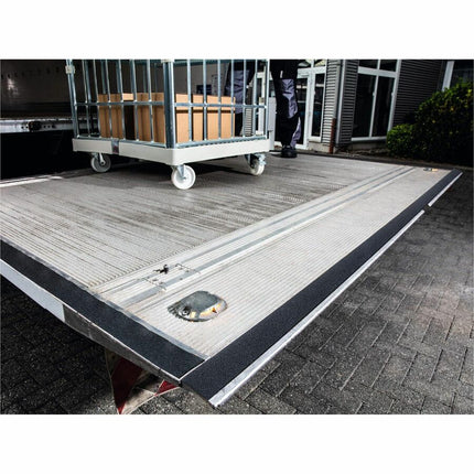 b8686e382d78b18a8465d13020986375