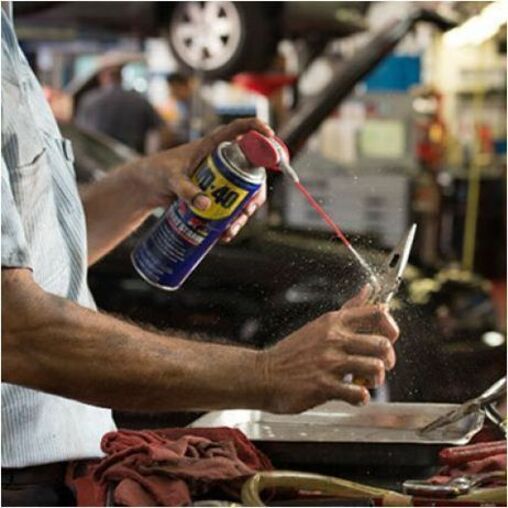 WD-40 Multi-use Lubricant - 11 fl oz - 12 / Carton