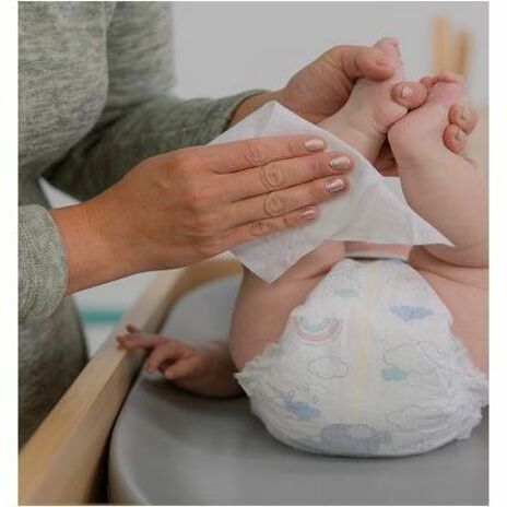 Pampers Baby Wipes Sensitive - Unique Softgrip Texture - White - 1 Carton